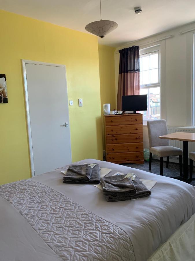 Park Inn Hotel Folkestone Extérieur photo