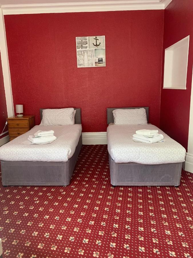 Park Inn Hotel Folkestone Extérieur photo
